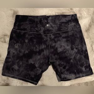 Lululemon Align 8 inch inseam shorts size 18